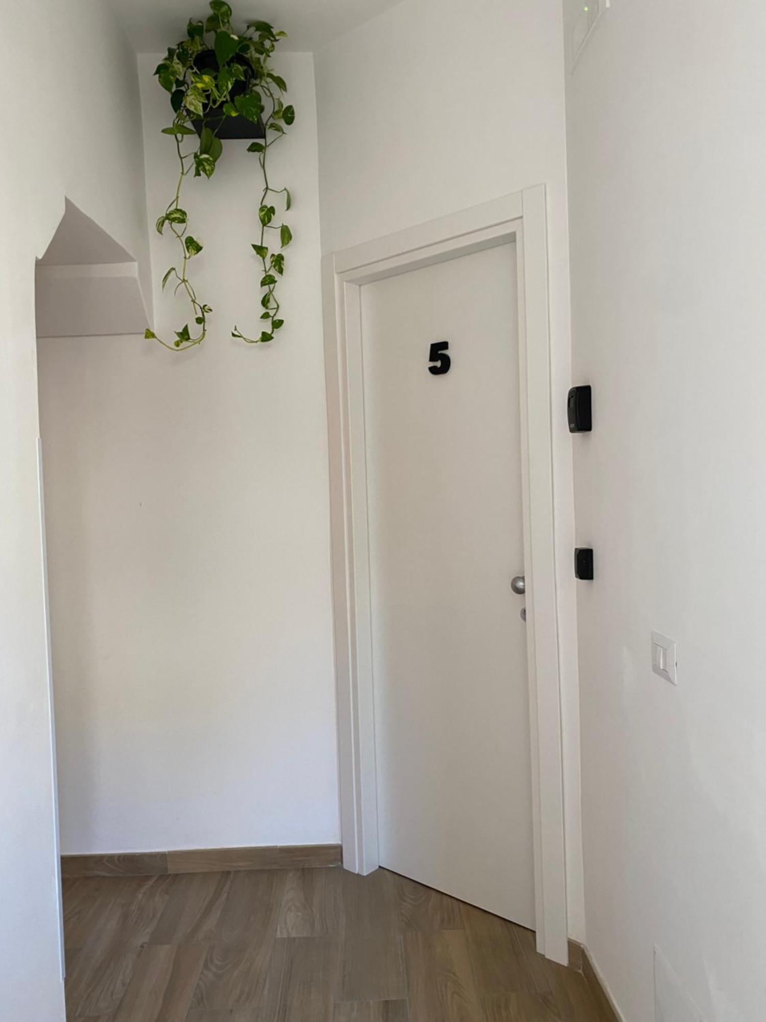 Le Camere Del Nonno Luigi Naples Exterior photo