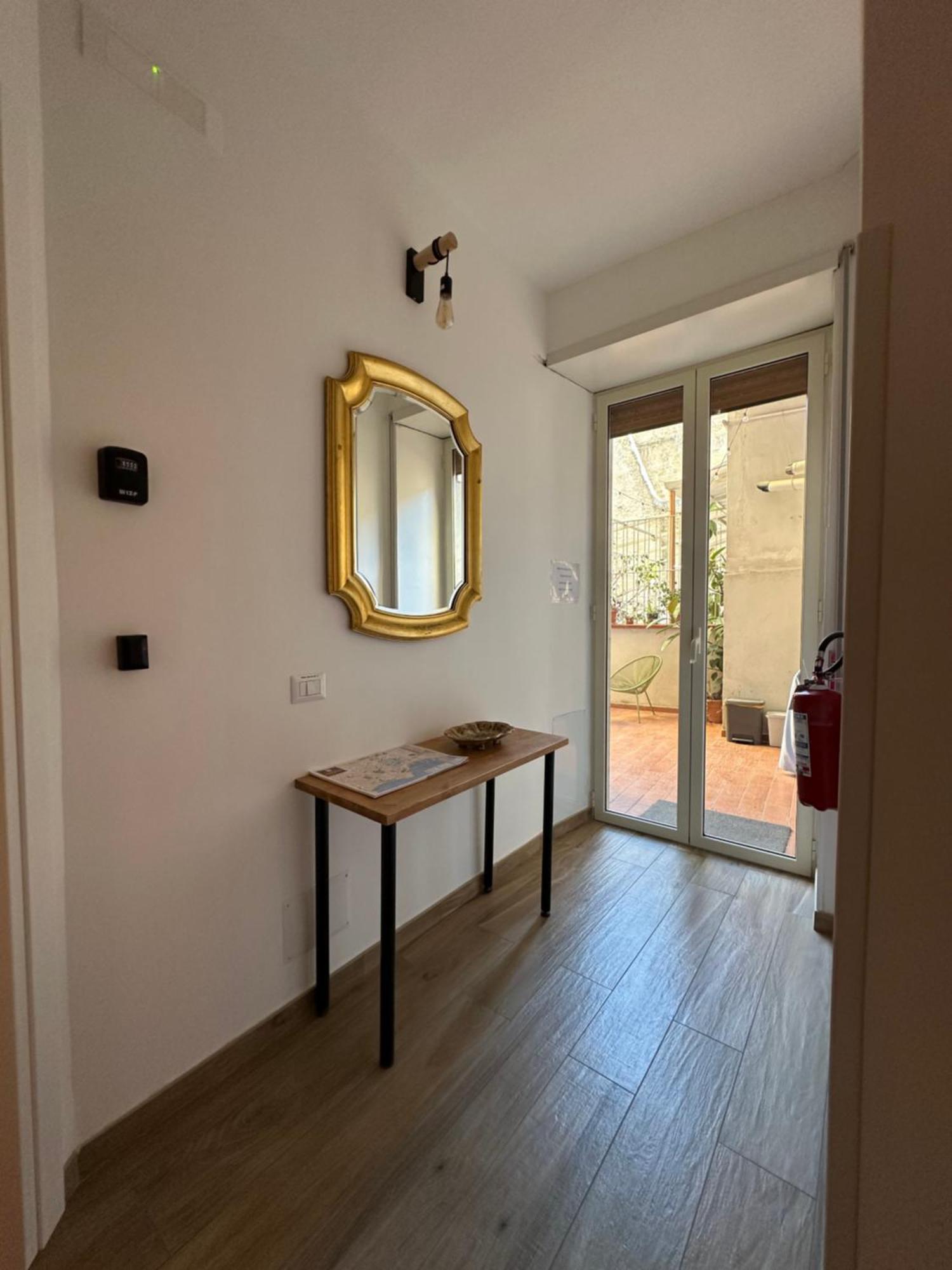 Le Camere Del Nonno Luigi Naples Exterior photo